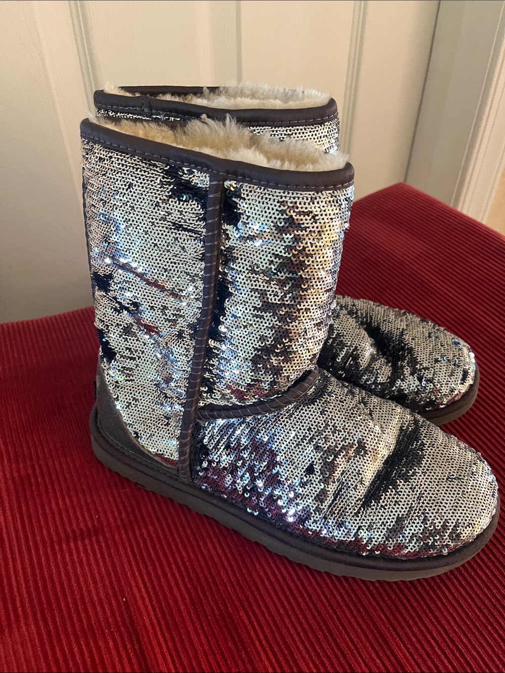 UGG Sequin Shearling Lined Winter Boots - dark blue/silver. Size 7